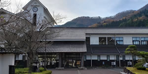 若桜学園の建物外観の写真