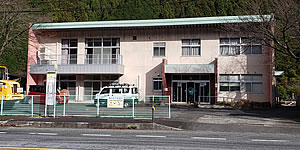 池田公民館の建物外観の写真